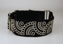 Load image into Gallery viewer, Henna inspired collar - HE003
