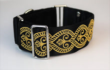Load image into Gallery viewer, Henna inspired collar - HE002
